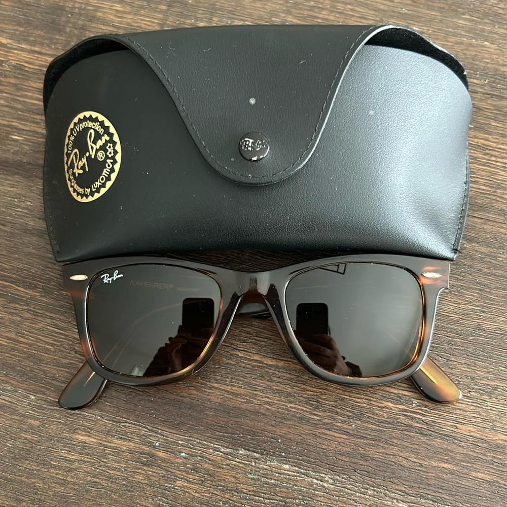 100% genuine Ray Ban Wayfarer Classic
